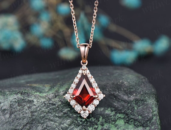 Natural garnet necklace clearance