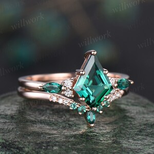 8x11mm Kite Cut Green Emerald Ring Solid 14k Rose Gold Emerald ...