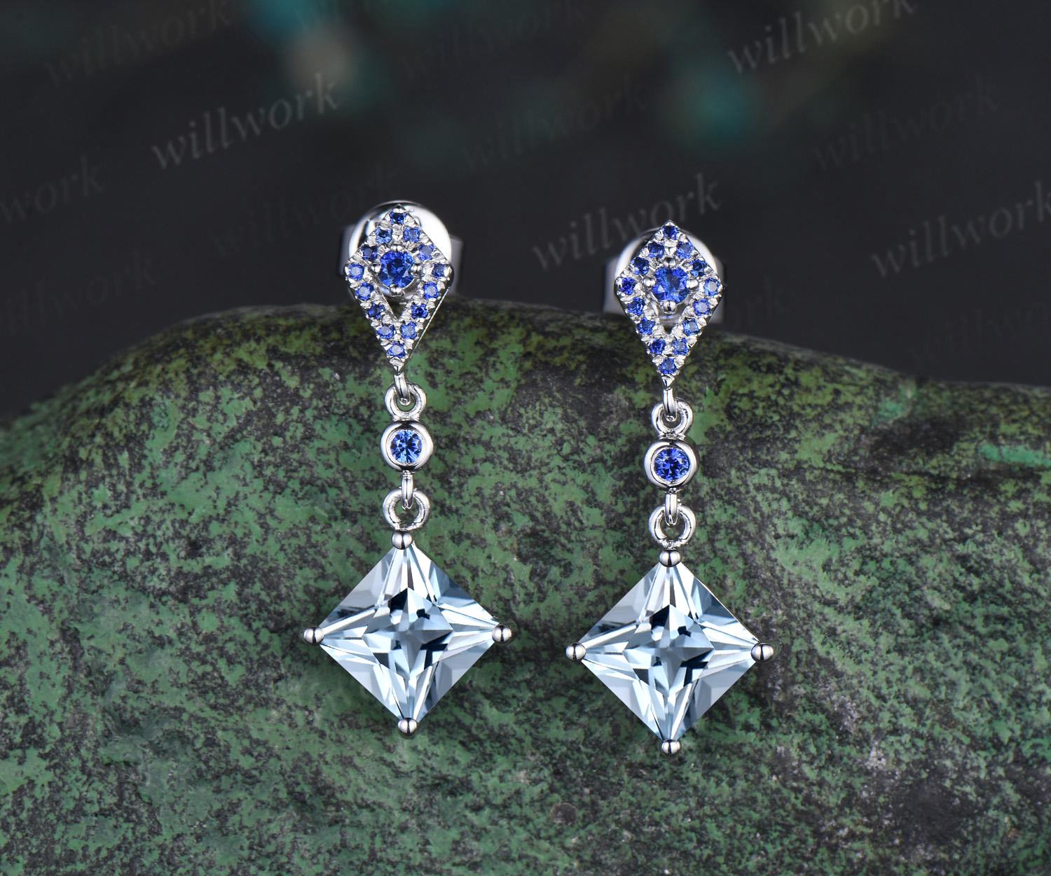 4 Karat Prinzessin Cut Labor-Saphir Ohrstecker – 14K Weißgold, FL/D Diamanten, Ideal Cut, USA-Handarbeit