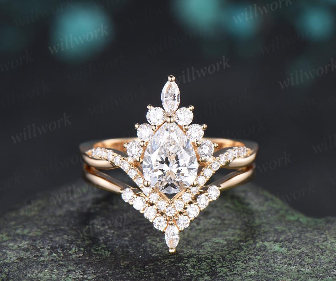 Pear Cut Lab Grown Diamond Engagement Ring Halo Moissanite 14k Yellow ...