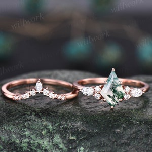 Vintage kite cut green moss agate engagement ring set 14k rose gold marquise cut moissanite ring for women unique bridal wedding ring set image 3