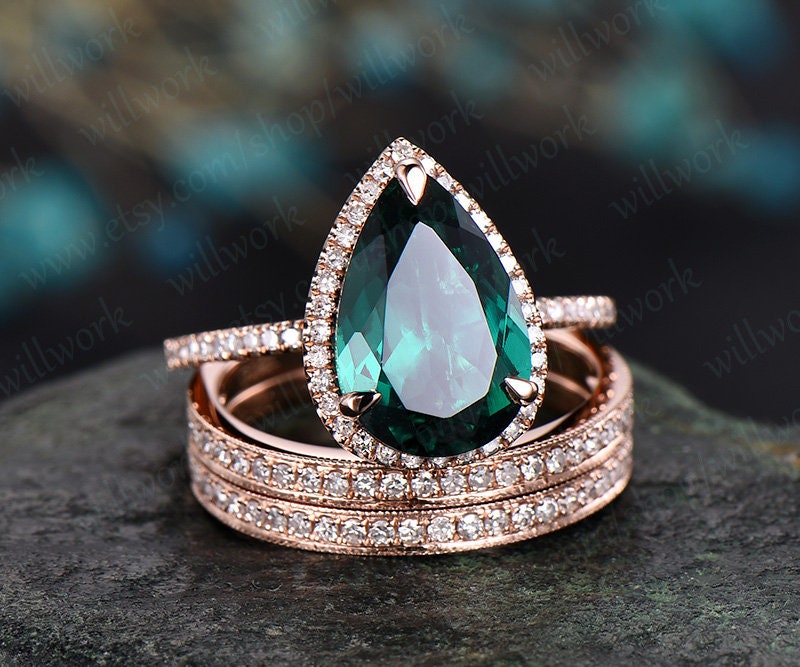 14k Gold Finish Emerald Vintage Engagement Ring Diamond Wedding Band Bridal Sets 