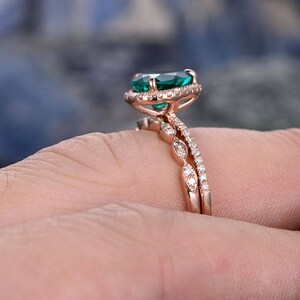 Green emerald engagement ring set rose gold emerald ring vintage diamond halo ring May birthstone ring 2pcs wedding ring set promise ring image 4