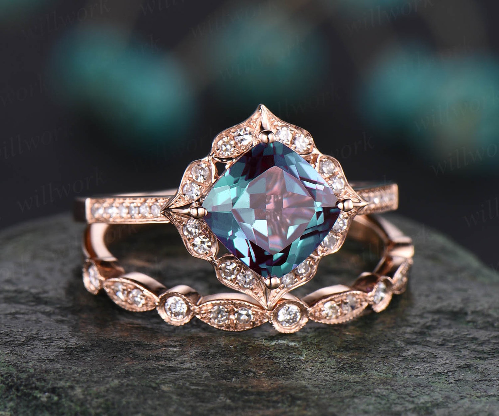 Cushion Cut Alexandrite Ring Gold Vintage Alternative Unique ...