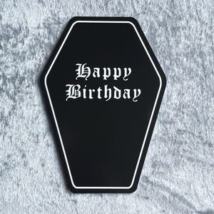 Doodskistverjaardagskaart, Goth-gelukkige verjaardag, unieke kaart, emo, alternatief, kistvorm, heavy metal, gothic, oudengelse middeleeuwse RIP-jeugd