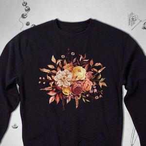 Roses sweatshirt Trendy Graphic Design Cute Aesthetic Bouquet of Flowers Gardening Unisex Crewneck sweatshirt for Women Gift idea