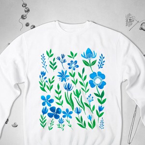 Cute sweatshirt Trendy graphic design Blue flowers Aesthetic floral art Summer unisex crewneck sweatshirt for girls gift idea