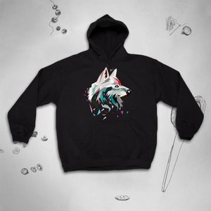 K&ouml;nnte beinhalten: Schwarzer Kapuzenpullover mit einem bunten geometrischen Wolf-Design auf der Vorderseite.