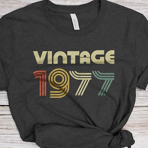 Vintage 1977 T-Shirt - Unisex Women Men Funny Retro Font 48th Birthday Shirt - Vintage 1977 Gift TShirt for BDay Party Christmas