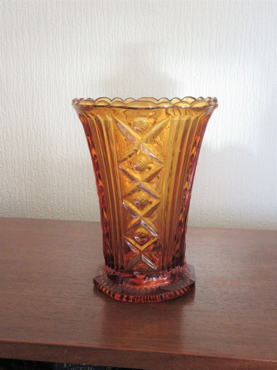Beautiful Small Wooden Pedestal Indian Candle Stand BNIB