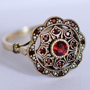 R289 Genuine 9ct SOLID Gold NATURAL Garnet & Pearl Vintage style Cluster Ring