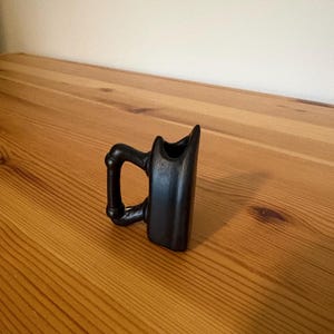Soporte de cerámica vintage con forma de plancha para palillos de dientes o cerillas - Organización de la decoración de la cocina y el comedor