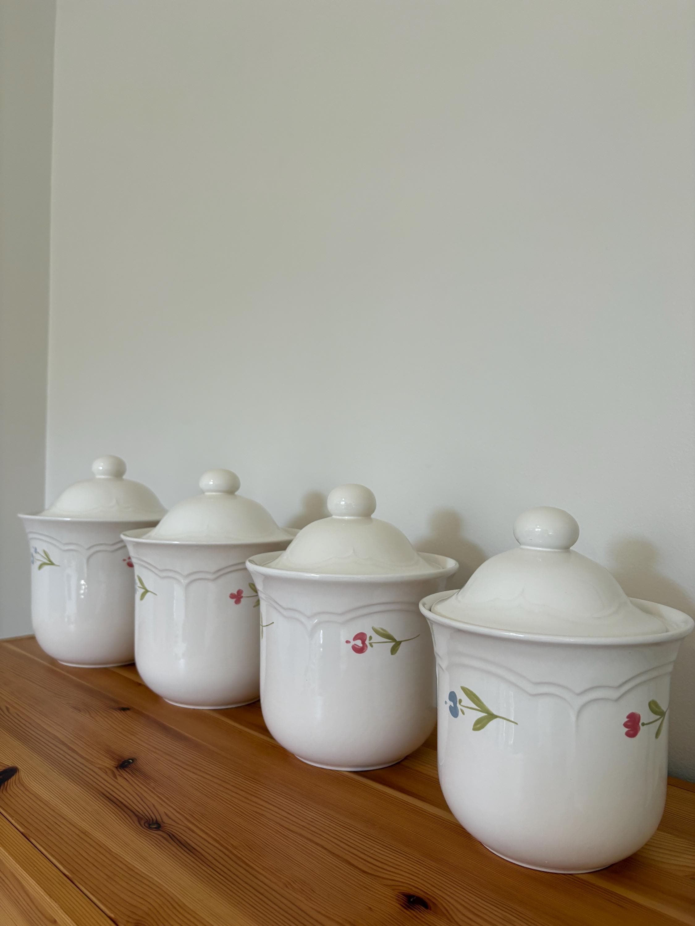 Vintage Pfaltzgraff Garland Canister Set of 4