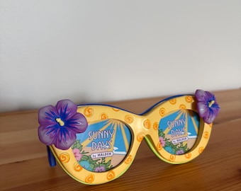 Y2K Vintage Sunglass Shaped Double Photo Frame - Small Picture - Table Top Display - Unique Frames