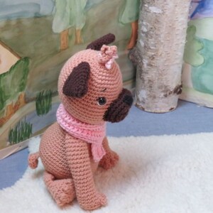 Mops, Hund, wolltastischHandmade, Amigurumi, Häkeltier, Kuscheltier, Handarbeit, Einzelstück, Stofftier, Kinder, Spielzeug, Deko Bild 3