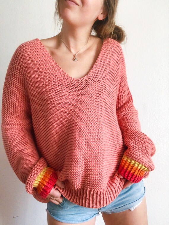 V-neck oversized pullover