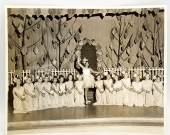 Photograph Grout Elementary School, Portland, Oregon - 1947 Fourth Grade Girls pageant - Dancers - Pageant