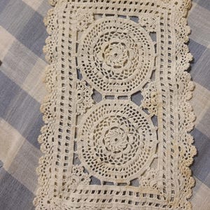Vintage Crocheted Doiley, White Cotton Doiley, Cottage Style