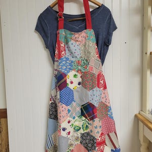 Multicolor  Apron  Made From A Vintage  Quilt, Hexagon  Quilt Pattern, Patchwork