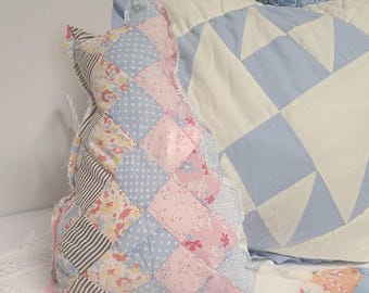Vintage Quilt Cat Pillow, Folk Art Cat, Cat Pillow Decor, Cottagecore Cat, Patchwork Pillow, Quilted Cat Pillow, Cat Lover Gift, Unique Cat