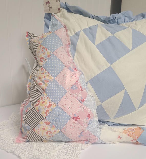 Vintage Quilt Cat Pillow, Folk Art Cat, Cat Pillow Decor, Cottagecore Cat, Patchwork Pillow, Quilted Cat Pillow, Cat Lover Gift, Unique Cat