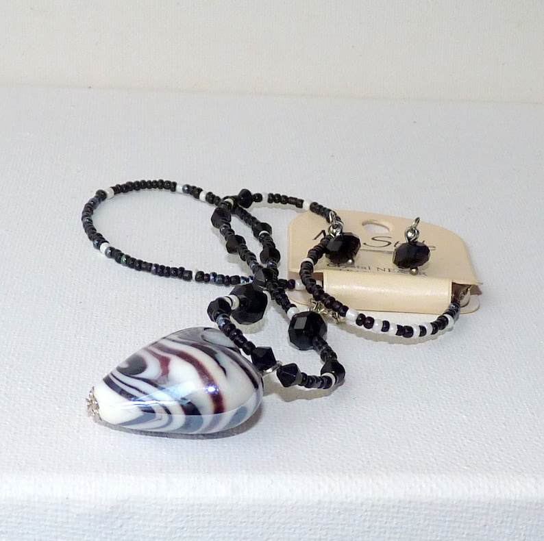 Glass Heart Necklace and Earring Set MINT Costume Vintage Crystal Jewelry Set Modernist Earrings Set Costume Necklace and Earrings Jewelry