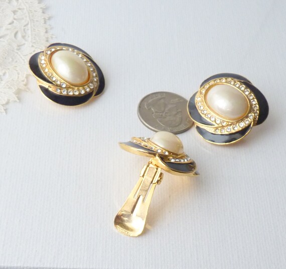 Black Enamel Pearl Jewelry Set Gold  Clip On Earr… - image 6