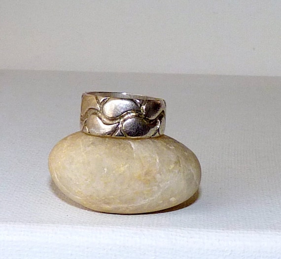 Sterling Silver Textured Band Ring Sz 7 Ring, 925… - image 1