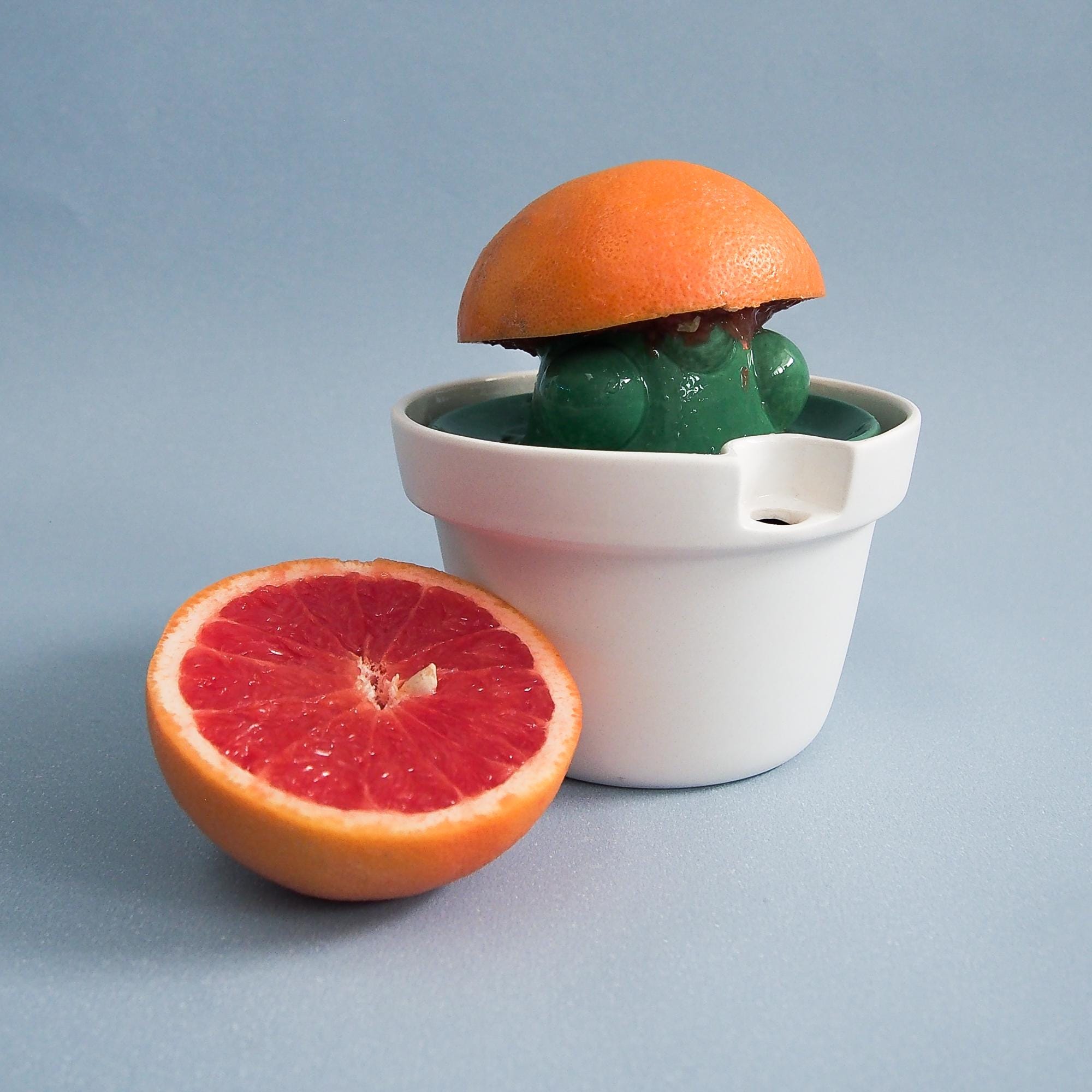 UBIKUBI Handcrafted Ceramic Citrus Juicer - Lemon Lime Orange Manual Press, Cactus Design