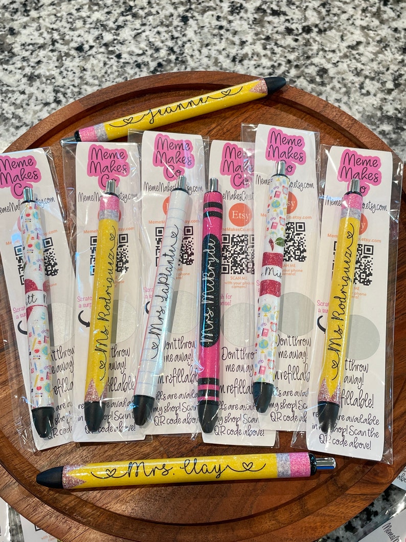 Glitter teacher gel pen personalized pen Pencil pen crayon pen Notebook paper pen Apple pen teacher gift Teacher appreciation Fuchsia Crayon style