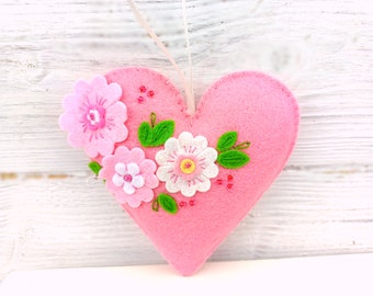 Felt Heart , Valentines Day Gift, Love Floral Heart Ornament, Wedding Favours, Mother’s Day Gift, Home Decor, Spring Felt Hanging Decoration