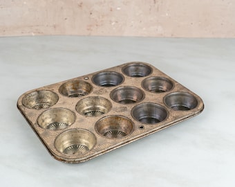12 Cup Vintage OVENEX Muffin/Cupcake Tin-Food Photography Props