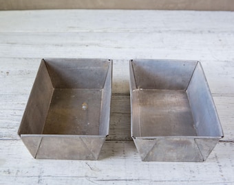 2 Vintage and Weathered Bread Loaf Pan-Food Photography Props