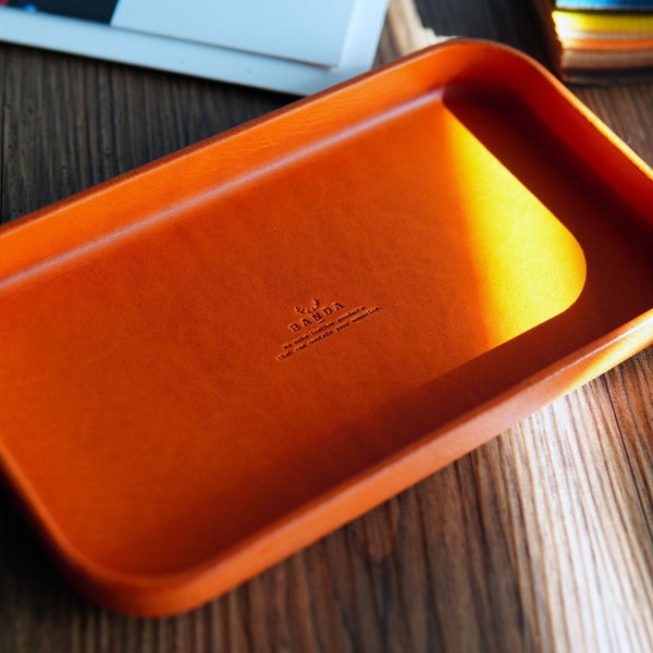 Molded Leather Tray. Desk Organizer. Jewelry Tray. Desk Tray, Vegetable Tanned Leather Tray