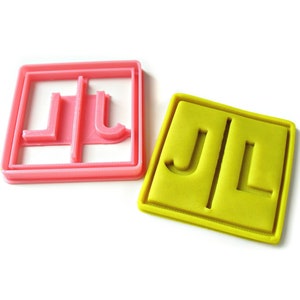 Cortador de galletas personalizado con MONOGRAM de 2 letras, cortador de fondant y estampador. Sello para galletas de boda personalizado impreso en 3D. Regalo único para bodas o cumpleaños