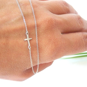 Collier croix latérale en or grec, collier croix délicate, collier croix en argent sterling