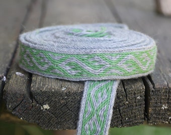 Tablet woven belt, wool