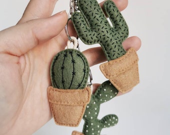 Porte-clés cactus pots brodés en tissu feutrine vert olive et camel (fait main)