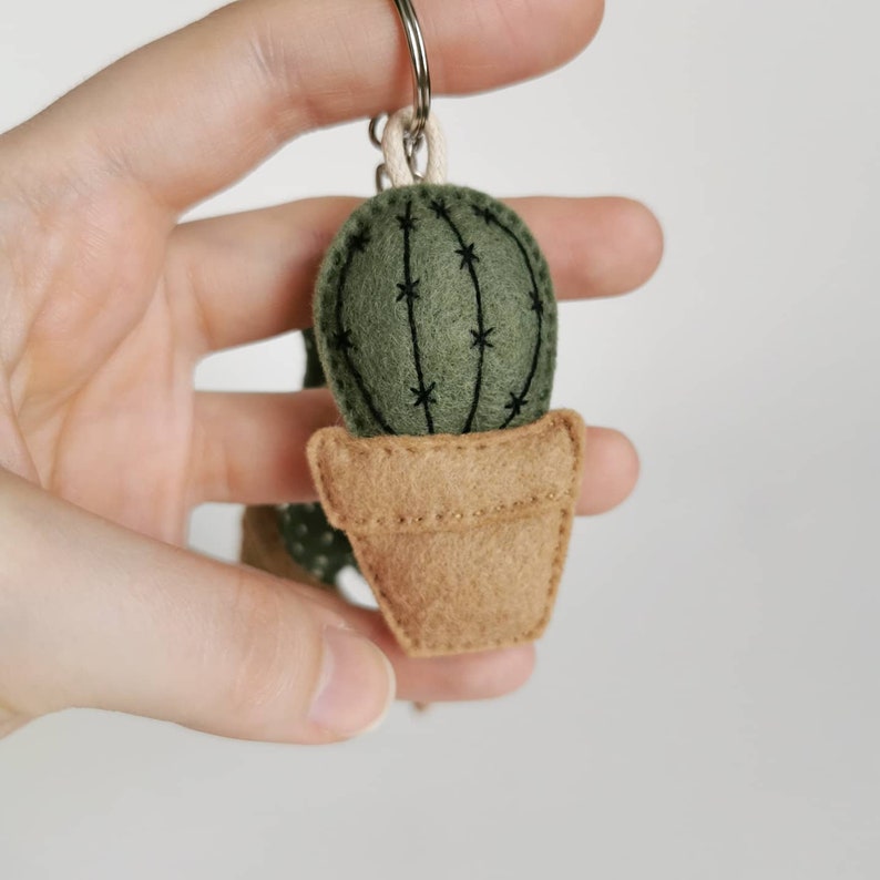 Keychains cactus pot embroidered olive green and camel felt handmade Ball cactus