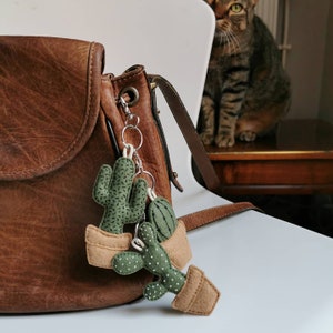 Keychains cactus pot embroidered olive green and camel felt handmade image 3