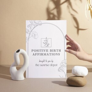 Afirmaciones positivas para el nacimiento: baraja de 17 cartas imprimibles, diseño floral minimalista, archivo digital de descarga instantánea