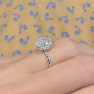 2.0-3.5 Cushion Cut Lab Grown Diamond Hidden Halo Engagement Ring, D-E-F / VVS1-VS1 IGI Certified Lab Created Diamond Solitaire Ring