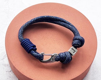 Marine Blue Bracelet with Stainless Steel Carabiner Clasp, Personalised Climbing Bracelet, Strong Paracord Bracelet, Letter bracelet UK