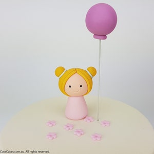 女の子の誕生日ケーキトッパーセット 女の子の赤ちゃんのケーキトッパー 花の名前と年齢 食べられるフォンダンの置物 小さな女の子のプリンセス人形