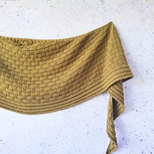 Shawl Urban Knitting Pattern , Instant Download PDF, easy shawl pattern, beginner knitting pattern