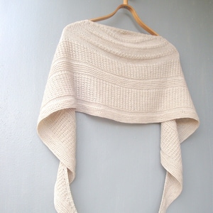 Shawl Mother of Pearl  Knitting Pattern , Instant Download Pdf , easy shawl pattern, beginner knitting pattern