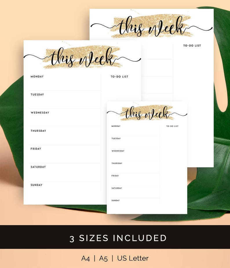 Puede incluir: Tres plantillas de planificador semanal imprimibles con un dise&ntilde;o de purpurina dorada y el texto "this week". Las plantillas est&aacute;n disponibles en tres tama&ntilde;os: A4, A5 y US Letter.