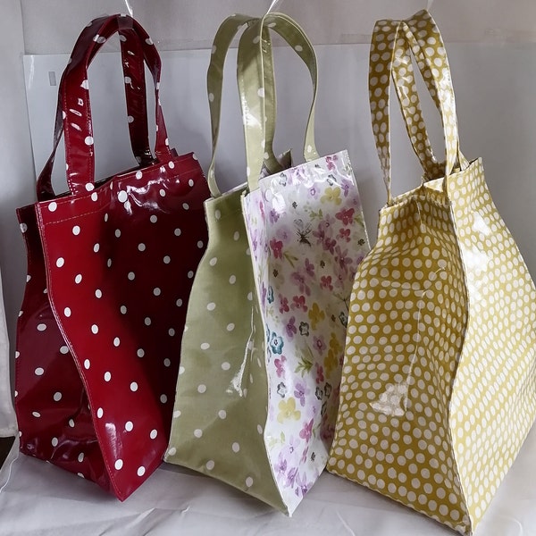 100% Cotton Oilcloth Lunch Tote Bag with snap fastener - Spot