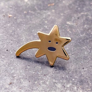 Tiny Shooting Star hard enamel pin | Space |  gold star |  Knetterijs Badge