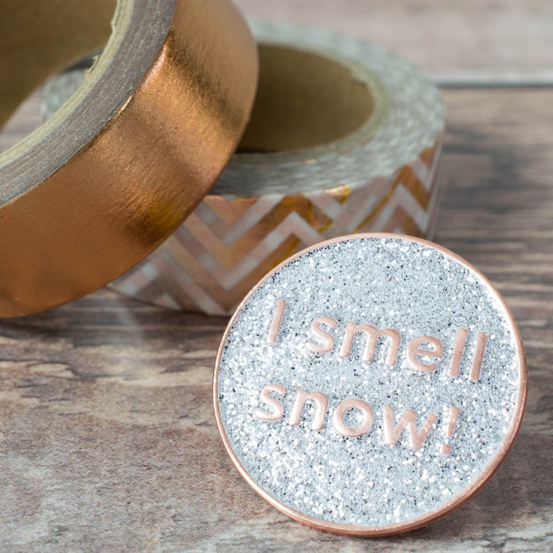 Gilmore Girls Pin I Smell Snow Lorelai Gilmore Glitter image 0